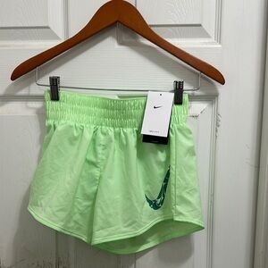 Nike Green Athletic Shorts Lightweight Performance